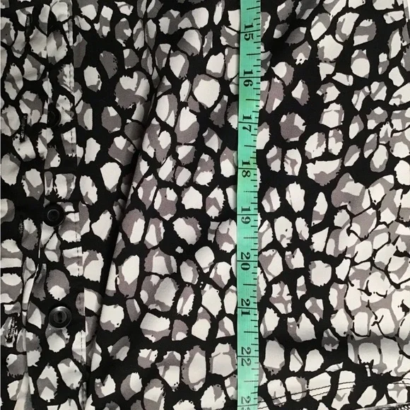 Reitmans Black & White Women’s Short Sleeves Top Size US S - Picture 14 of 15